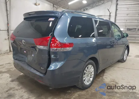 2013 Toyota Sienna Xle/Limited from USA, damaged, VIN 5TDYK3DC1DS359718